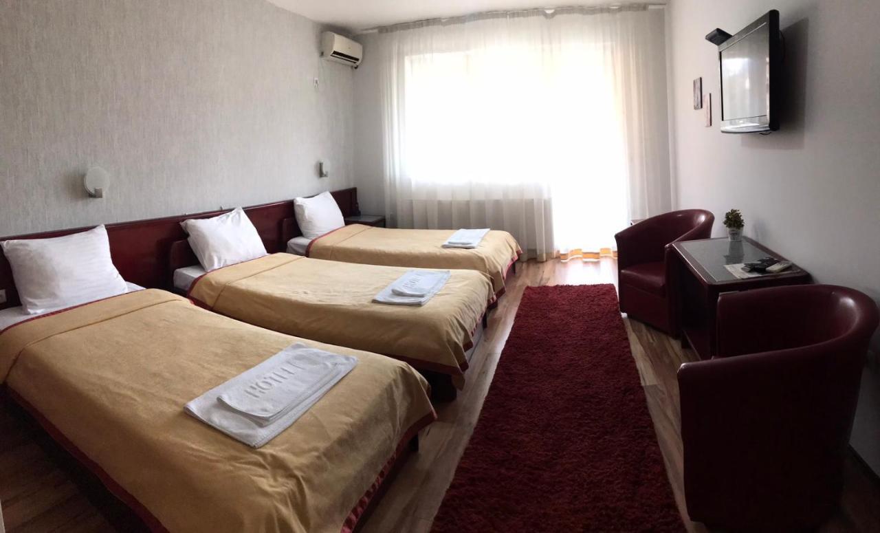 Hotel Tri "O" Topola מראה חיצוני תמונה