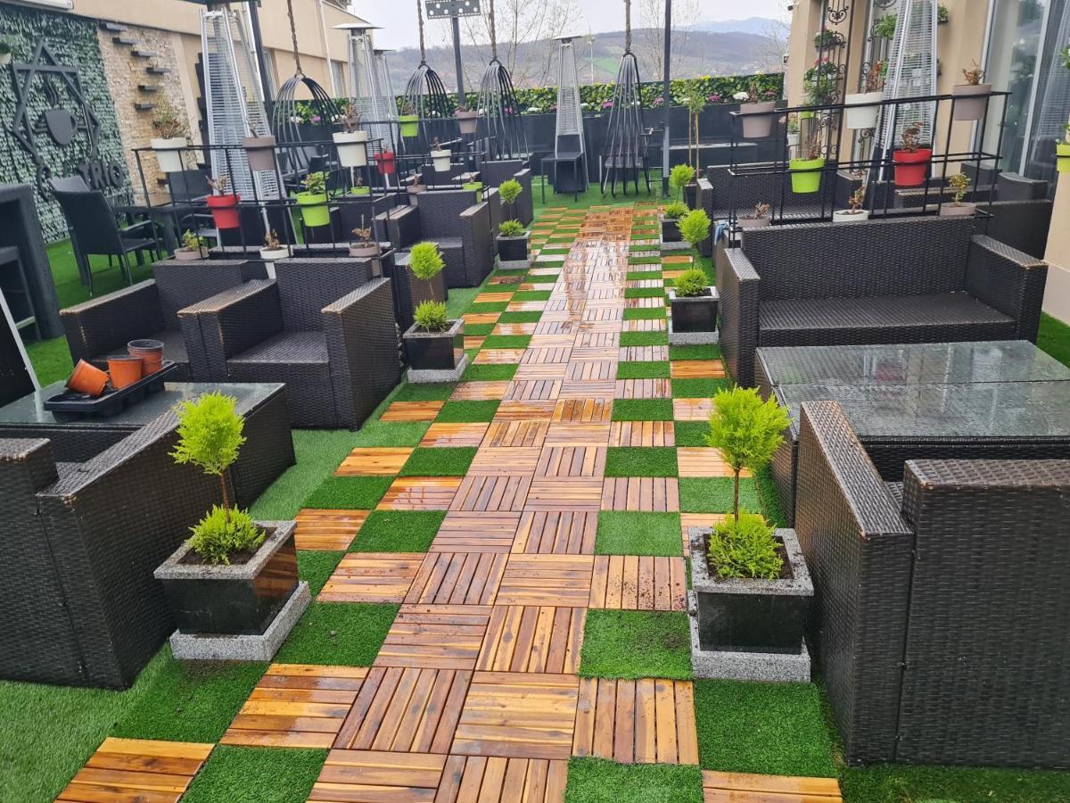 Hotel Tri "O" Topola מראה חיצוני תמונה