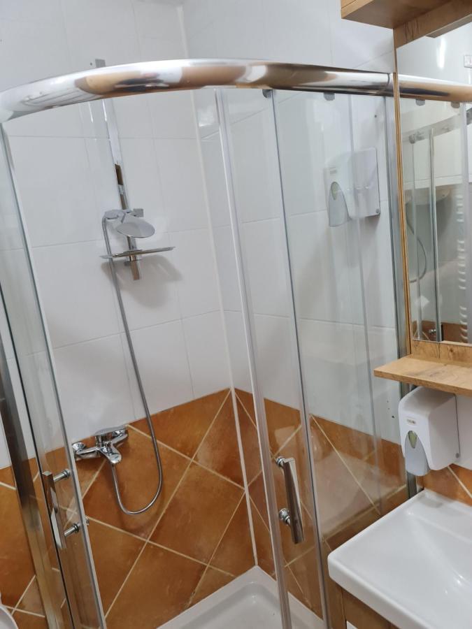 Hotel Tri "O" Topola מראה חיצוני תמונה