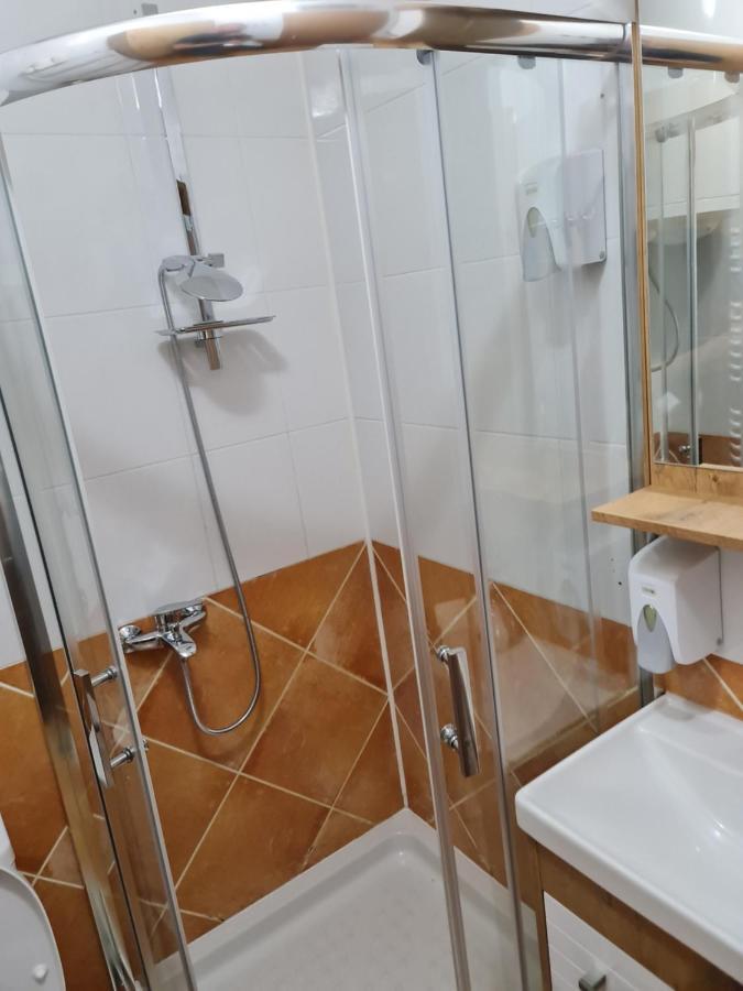 Hotel Tri "O" Topola מראה חיצוני תמונה